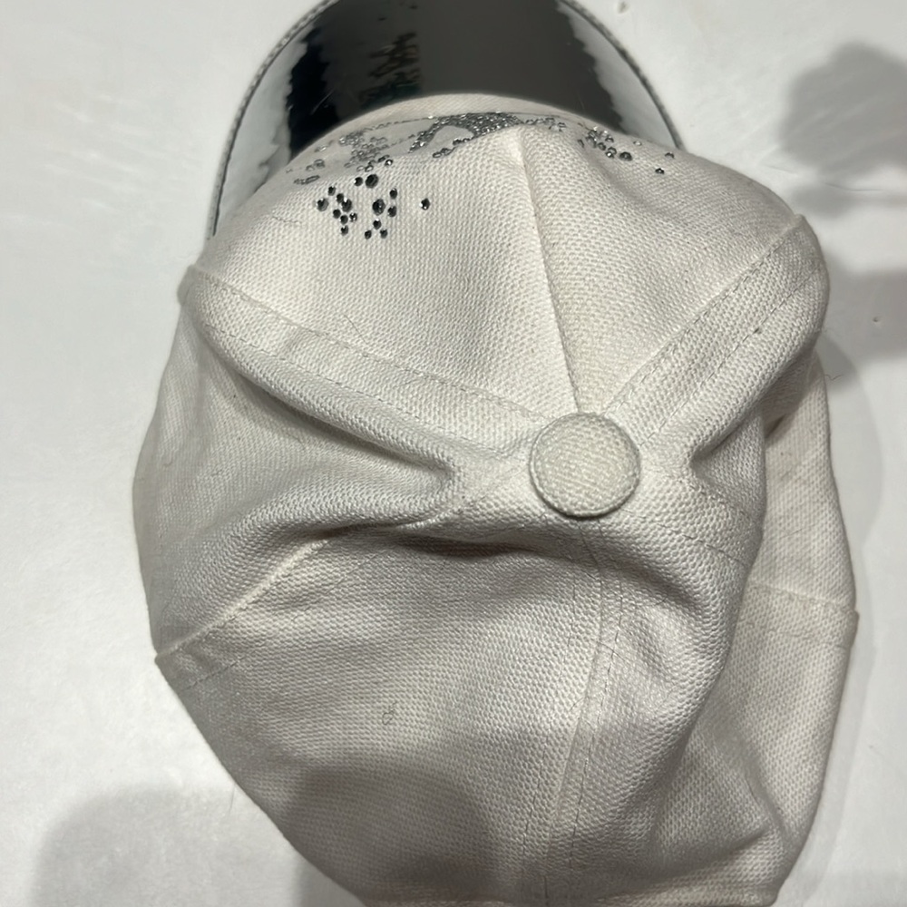 Versace hat - Picture 4 of 10